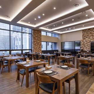 (ENA 스위트 호텔 R.ENA 레스토랑)주중 스페셜 디너 세트 메뉴 (1인기준), 81000원, 현대홈쇼핑