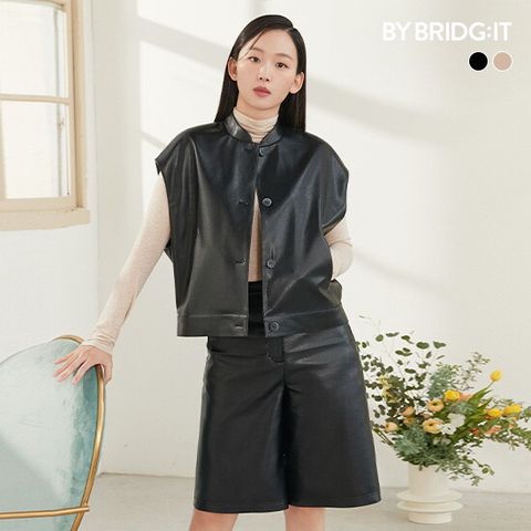 24SS FAUX 레더 버뮤다 팬츠