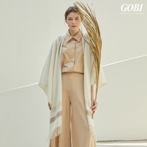 [런칭가 449000원]고비(GOBI) 캐시미어 100 우븐 케이프 판초 (내추럴 라인)