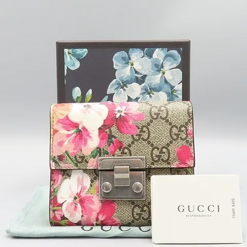 구찌 중고명품 Gucci(구찌) 453155 GG 수프림 캔버스 Padlock 패드락 블룸 프린팅 스냅락 패드 2단 반지갑