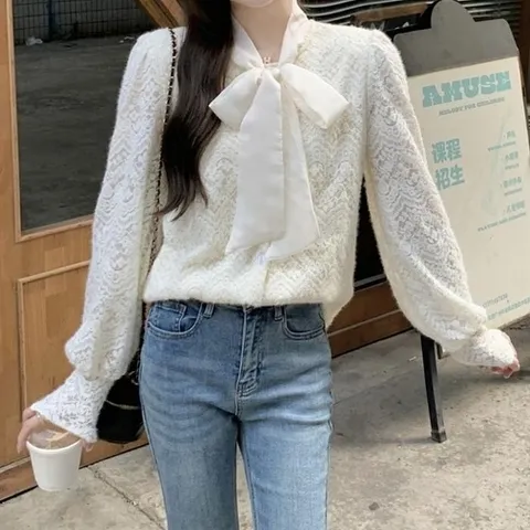 셀러허브 패션 [오노마] ONM 리본 포인트 플라워 패턴 기모 레이스 블라우스 (12513770)