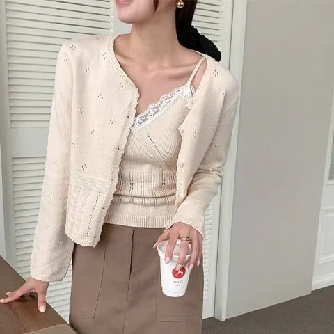 패션플러스 [릴룸] 레이스 나시 가디건 니트 세트KPLL26SS114