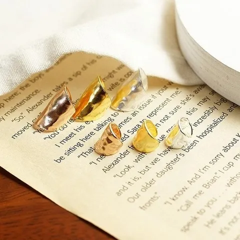 셀러허브 패션 [낱개 판매] [실버] 아프레미디 이어커프(W_Small)