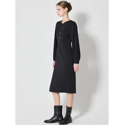 데코 데코(DECO)] 볼륨 돌먼 소매 원피스(택가격: 719000원)