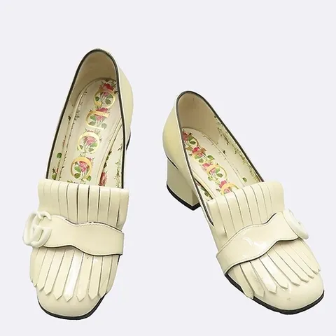 구찌 고이비토 중고명품 Gucci(구찌) 474510 베이지 페이던트 레더 GG 마몬트 테슬 장식 여성용 구두 - 220MM