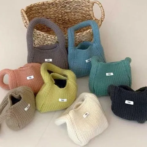 셀러허브 1 [HYIJCQTV_4B]여자 캠퍼스 룩 코디 미니 토트 백 스몰 가방