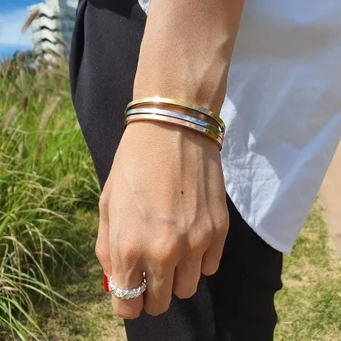 셀러허브 패션 [블로썸스틸] 써지컬 스틸 민자 여자 뱅글 팔찌