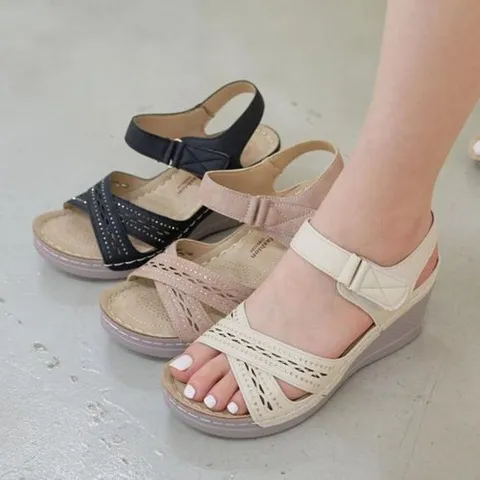 셀러허브 1 여자 SS 웨지힐 스트랩 큐빅 크로스 펀칭 샌들