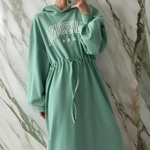 셀러허브 패션 여자 스트링 레터링 후드 봄 퍼프 롱원피스