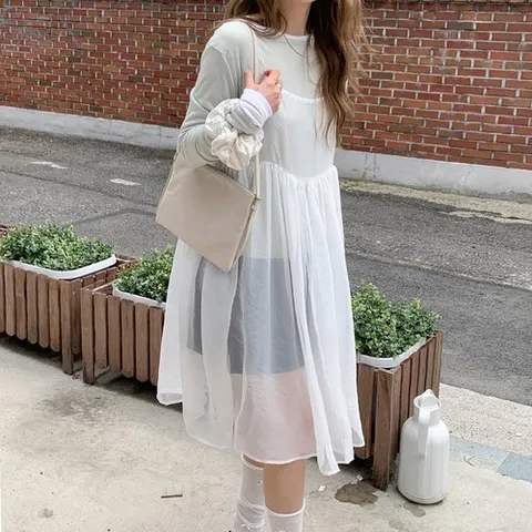 시크블랙 린라던 레이어드 시스루 쉬폰 플레어 나시 미니 원피스