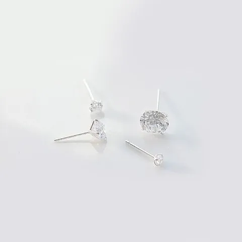 셀러허브 패션 [한쌍 판매] [실버] 깔끔 큐빅 귀걸이(0.3/0.4)