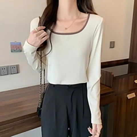 셀러허브 1 모던 심플 U넥 넥라인 배색 티셔츠 (40724540)
