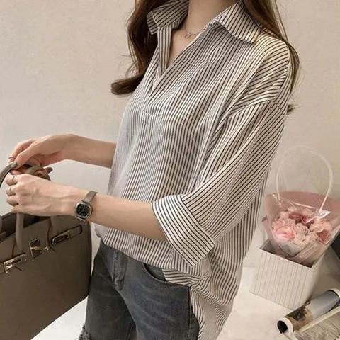 패션플러스 [셀럽하우스] 스트라이프셔츠 EQCU2816 세로 7부 남방 반오픈카라 여성 2컬러