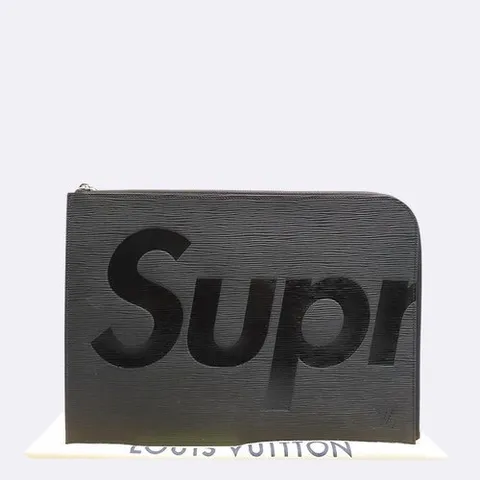 루이비통 고이비토 중고명품 Louis Vuitton(루이비통) M67754 슈프림 콜라보 블랙 컬러 에삐 한정판 클러치