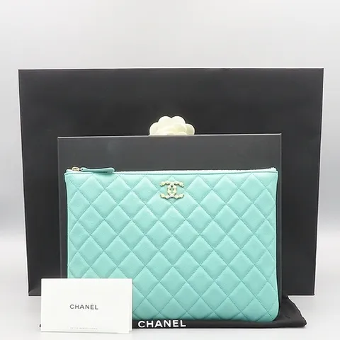샤넬 고이비토 중고명품 Chanel(샤넬)  AP2147 민트 컬러 코코캔들캐비어스킨 뉴미듐 클러치