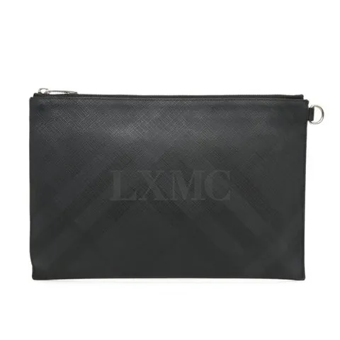 버버리 [중고명품] 버버리 클러치 8014525 런던 체크 블랙 지퍼 파우치