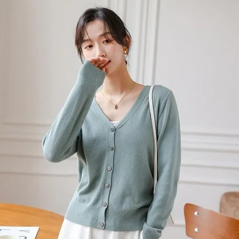 셀러허브 1 [XBH832KK]여성 베이직 브이넥 가디건 DS CC156