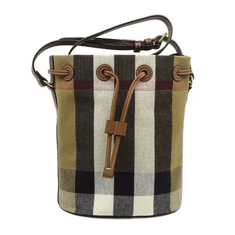 버버리 체크 캔버스 스몰 버킷백 80840451