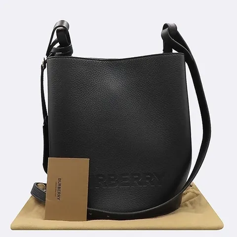 버버리 고이비토 중고명품 Burberry(버버리) 8052851 블랙 컬러 레더 뉴 론 버킷 숄더백