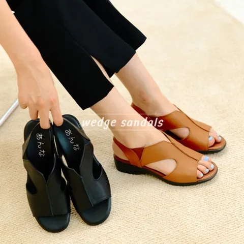 패션플러스 [제이시] 제이시 4cm 발볼넓은 무지 외반증샌들 통굽샌들 S010