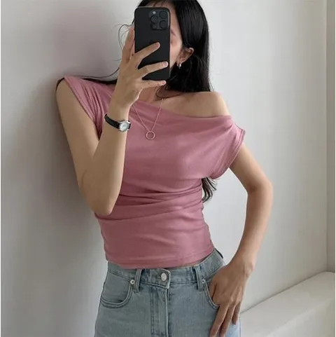 셀러허브 패션 여자 잔주름 핑크 언발 볼드숄더 티셔츠 (50211649)