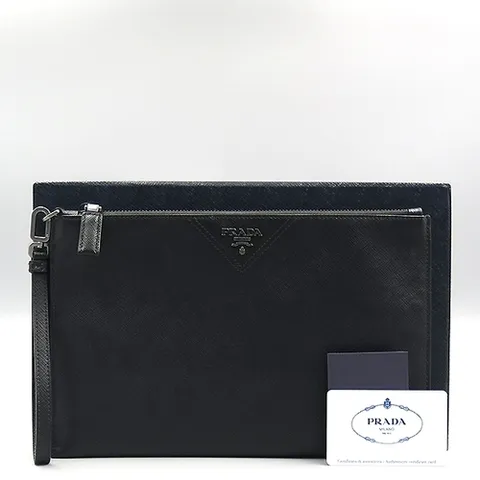프라다 고이비토 중고명품 Prada(프라다) 2NH05V 블랙 사피아노 빈티지 다크 메탈 로고 미듐 클러치백