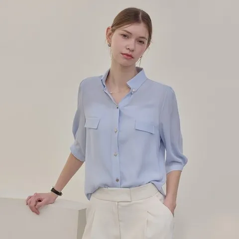 리안뉴욕 스탠딩 버튼다운 블라우스라이트블루_P391623446