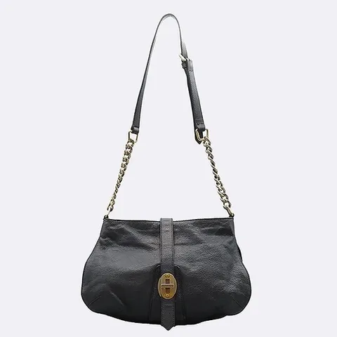 버버리 고이비토 중고명품 Burberry(버버리) 3786682 블랙 레더 벨트장식 호보 체인 크로스백