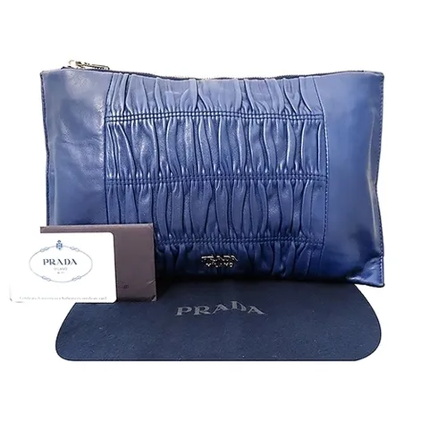 프라다 고이비토 중고명품 Prada(프라다) BP0869 네이비 컬러 나파 고프레 클러치백