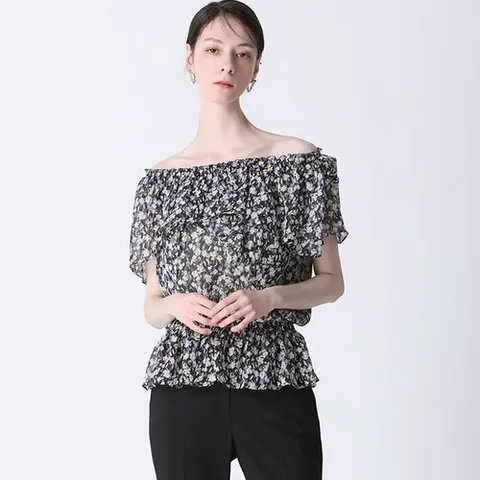 쉬즈미스 오프숄더 허리 밴딩 블라우스_P340790910