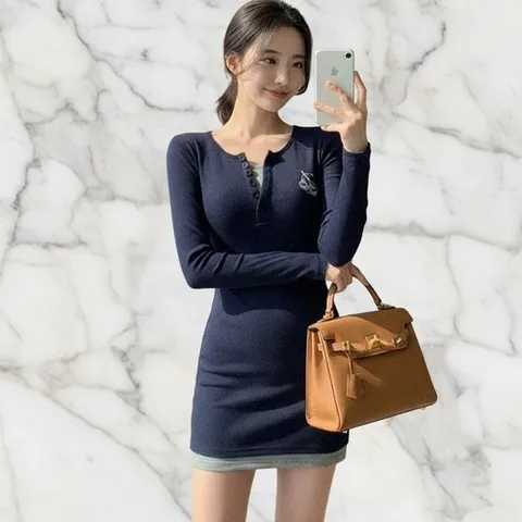 신상오픈런 여성용 가을 겨울 슬림핏 롱슬리브 미니드레스 (45644781)