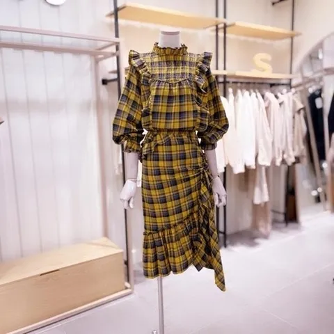 시에로 SH1SHF036체크 두줄스모킹 프릴 블라우스