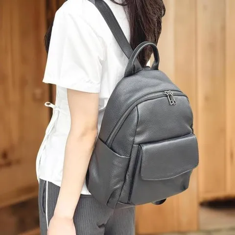 신상오픈런 |CCB3FC5|여성용 블랙 지퍼 백팩 - 데일리 탄탄한 노버튼 디자인