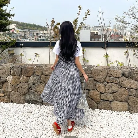 하늘바라기 시어서커 체크 멜빵 원피스