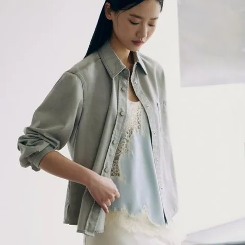 헬렌카렌 더프리미엄 [론칭가 69,900] 26SS 데님 셔츠 재킷