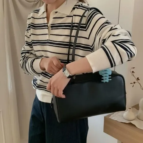 셀러허브 패션 여성 레귤러핏 아크릴 혼방 니트 카라 (48101183)
