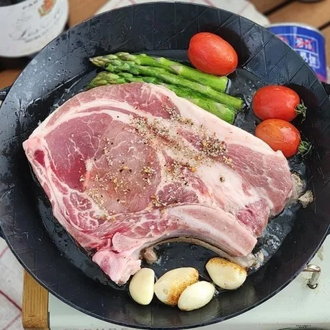 셀러허브 식품 미국산 돈마호크 1kg 4-6대 돈 토마호크 돼지토마호크 등겹살 가브리살 돼지등심 갈비 (49425425)