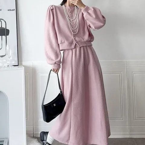 패션플러스 다잇템] 여자 벌룬 셋업 핀턱 빨간 치마 진주 카디건 세트19508523588872