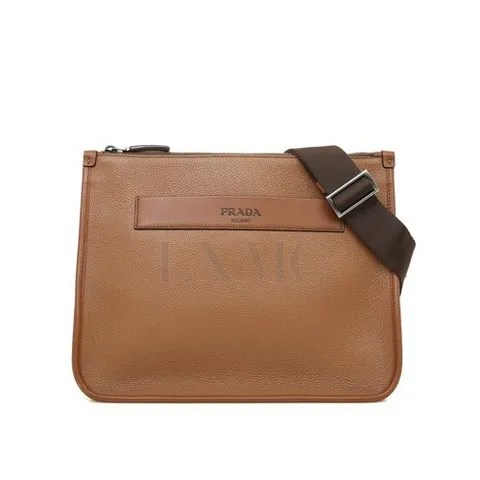 프라다 [중고명품] 프라다 토로 트라이앵글 크로스백 브라운 삼각로고 숄더 2VH013