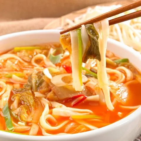 마녀바스켓 군산 엄마손 김치 칼국수 5인분 (칼국수 5인세트+맛김치1kg)