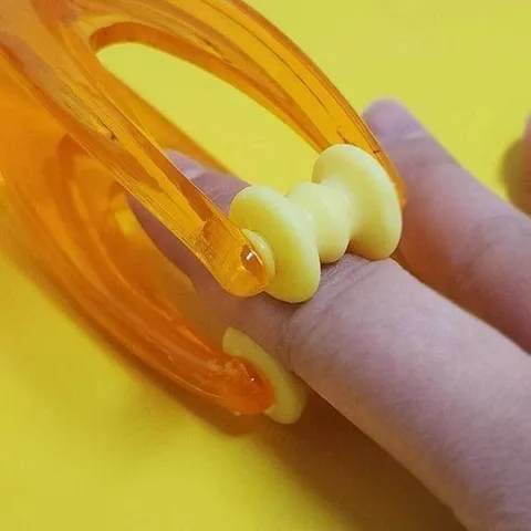 셀러허브 패션 [JHQRHIPP_4B]휴대용 손마사지기계 사무실 손가락 안마기