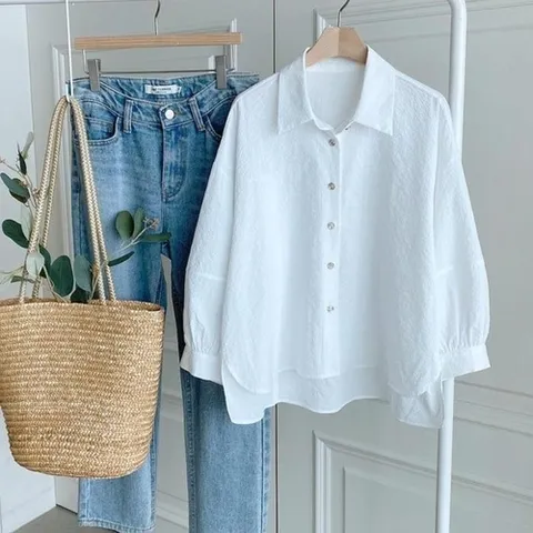 신상오픈런 흰블라우스 소매셔링 벌룬 아방핏 무지남방 여성봄코디 (31862636)