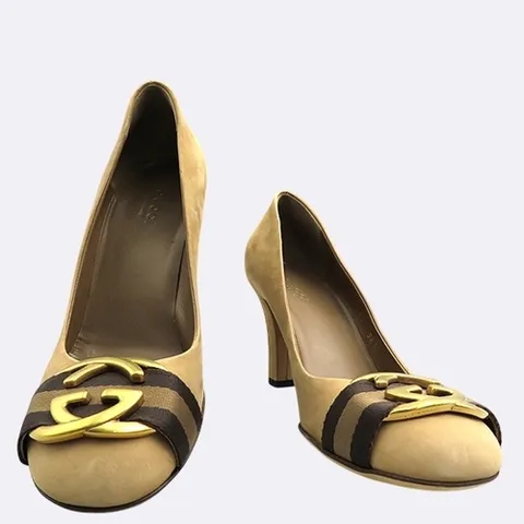 구찌 고이비토 중고명품 Gucci(구찌) 225345 베이지 레더 WEB 골드메탈 인터로킹 펌프스 여성용 구두 - 235MM