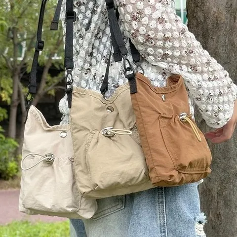 셀러허브 1 [HYIJNGQ0_4B]스트랩포켓 미니크로스 브랜드백가방 BR_9220