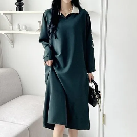 애슬릿 애슬릿] 카라 스티치 긴팔 오버핏 중년 원피스 (13665261A)