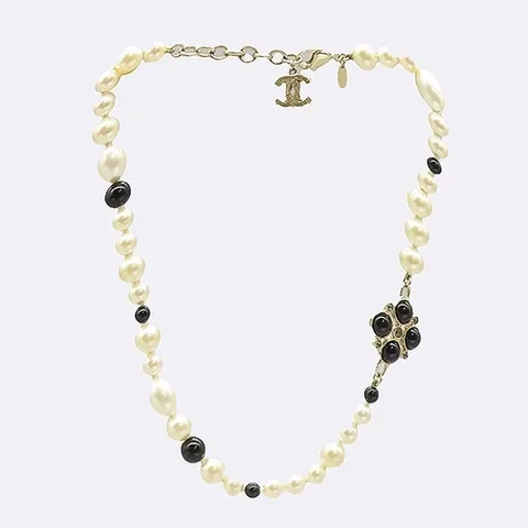 샤넬 고이비토 중고명품 Chanel(샤넬) 커스텀 진주 장식 목걸이