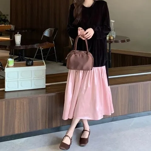 셀러허브 패션 [오노마] ONM 블랙 핑크 배색 활용도 좋은 벨벳 롱원피스 (12513911)