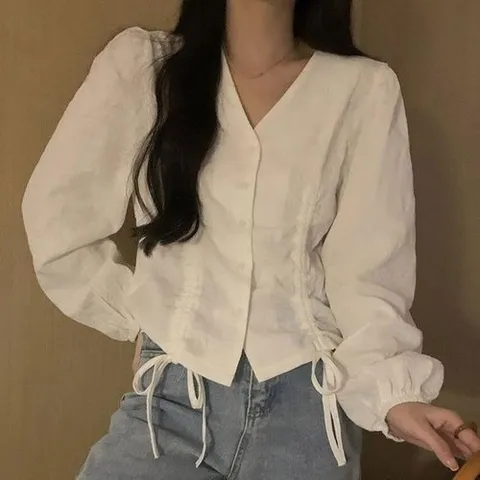 셀러허브 패션 [오노마] ONM 밑단 스트링 블라우스 자카드 원단 브이넥 어깨셔링 (15190998)