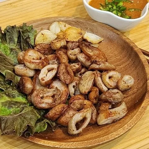 패션플러스 [장보리] 초벌 돼지막창 300g   소스 x 2팩14500927588515