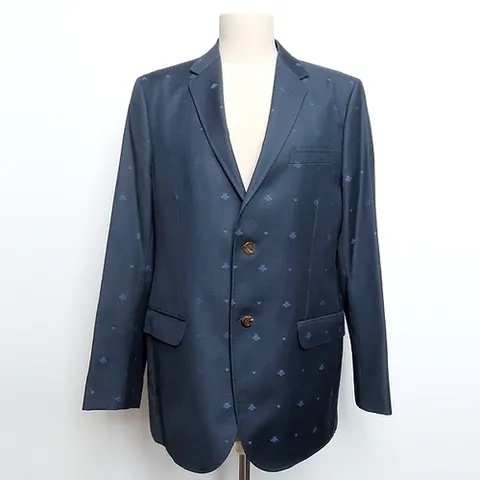 구찌 고이비토 중고명품 Gucci(구찌) 554100 네이비 컬러 울 2버튼 벌 자수 남성용 슈트 정장 - 52사이즈
